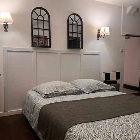 Apartamento 4 - Les Pins Roses Poitiers