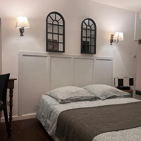 4 - Les Pins Roses * Poitiers